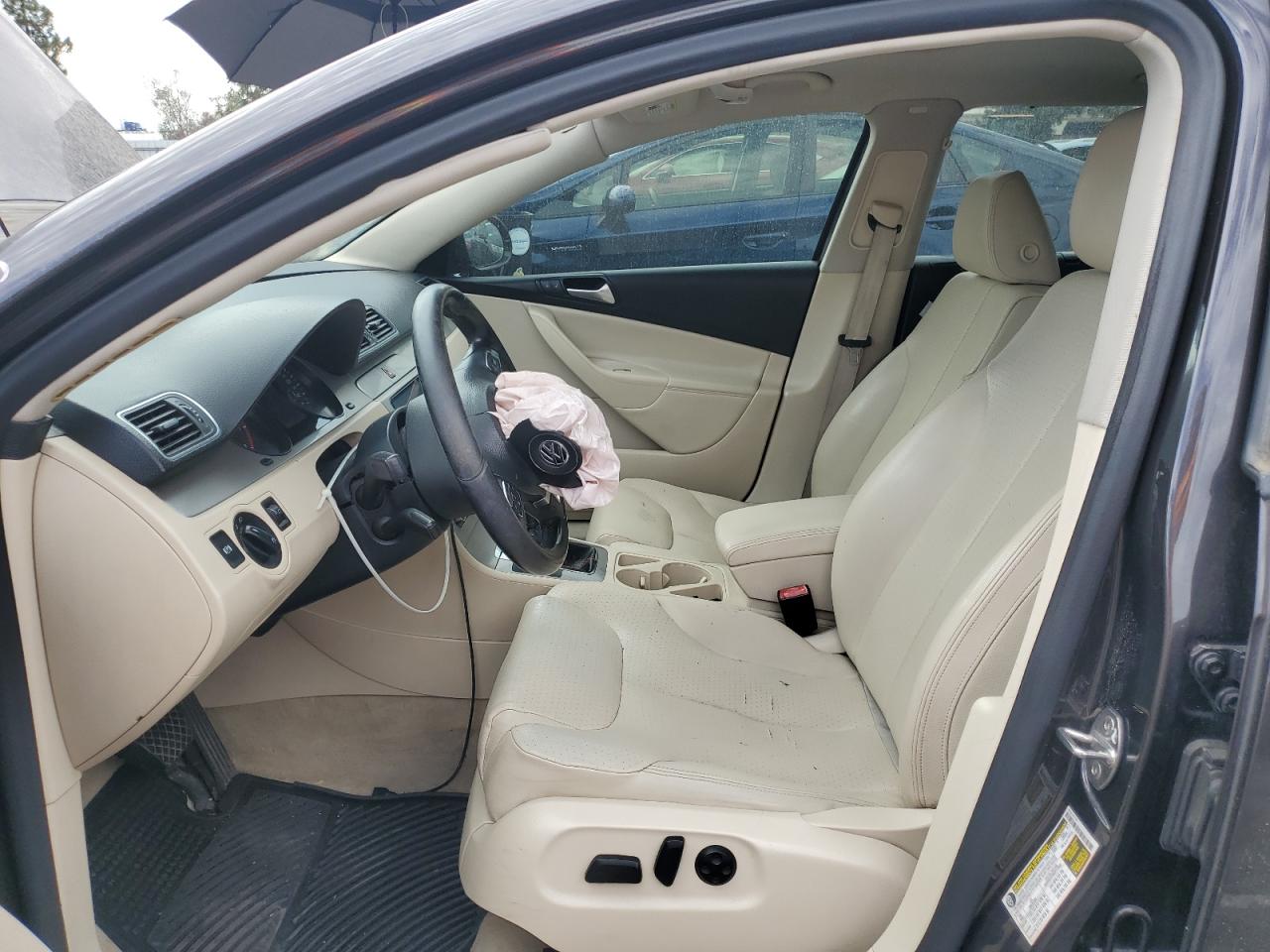 2010 Volkswagen Passat Komfort VIN: WVWXM7AN5AE108771 Lot: 85704375