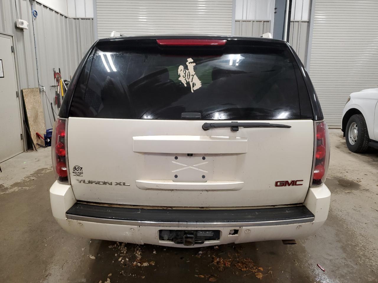 2013 GMC Yukon Xl Denali VIN: 1GKS2MEF8DR171186 Lot: 86610315