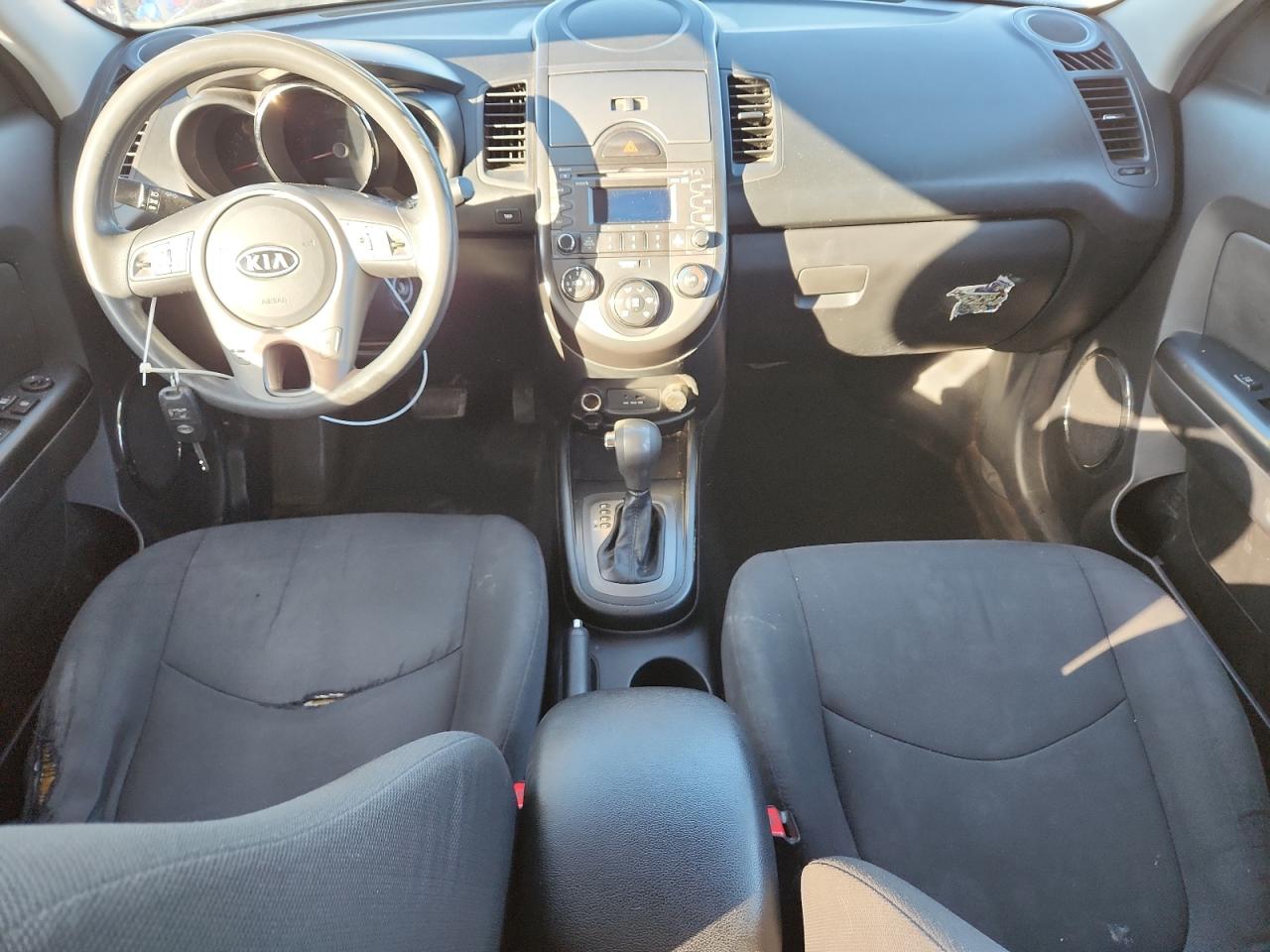 2011 Kia Soul + VIN: KNDJT2A29B7260043 Lot: 87200195