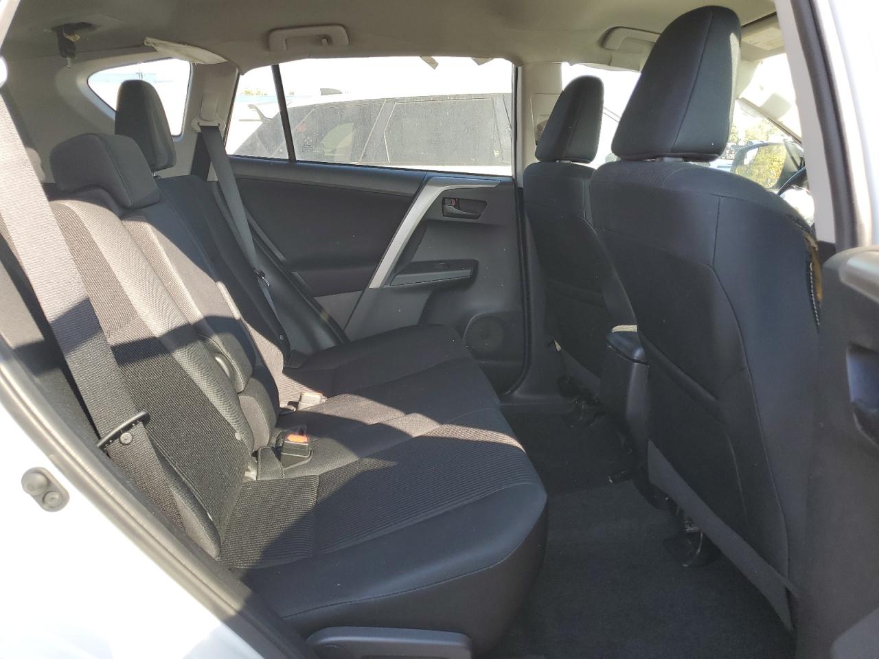 2016 Toyota Rav4 Le VIN: 2T3BFREV9GW533325 Lot: 82251325