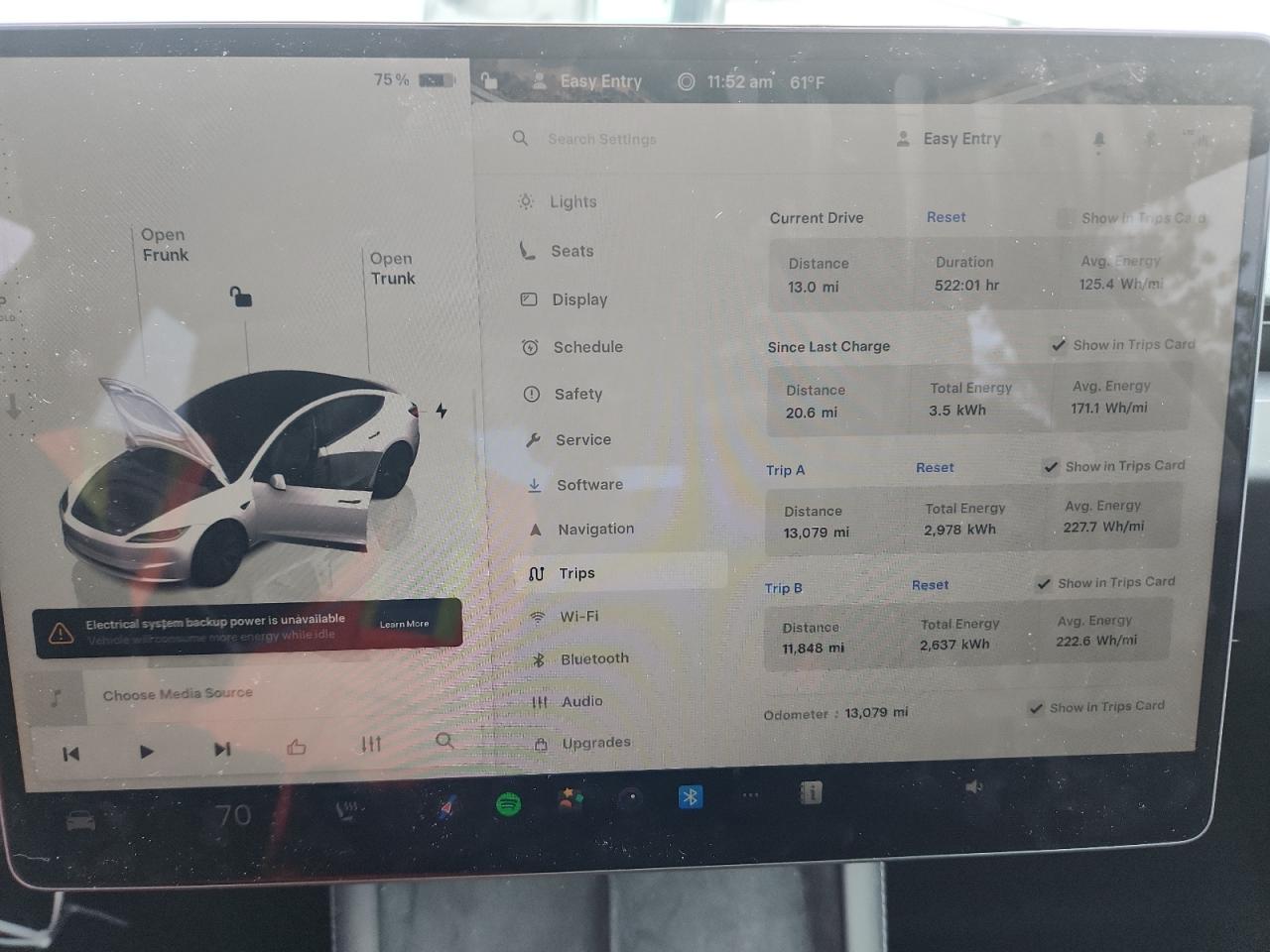 2025 Tesla Model 3 VIN: 5YJ3E1EB8SF922647 Lot: 84432875
