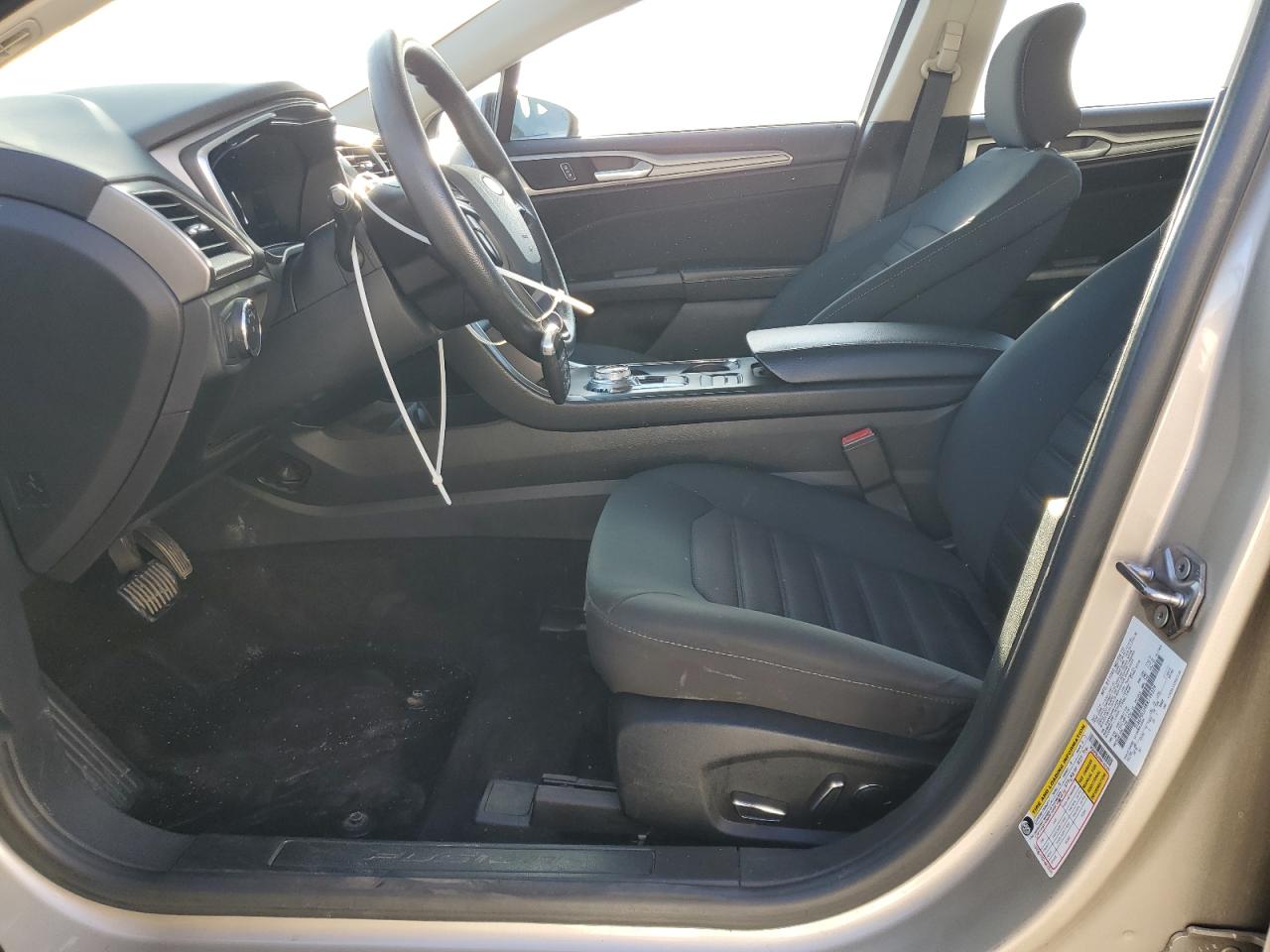 2019 Ford Fusion Se VIN: 3FA6P0LU4KR149329 Lot: 70938755