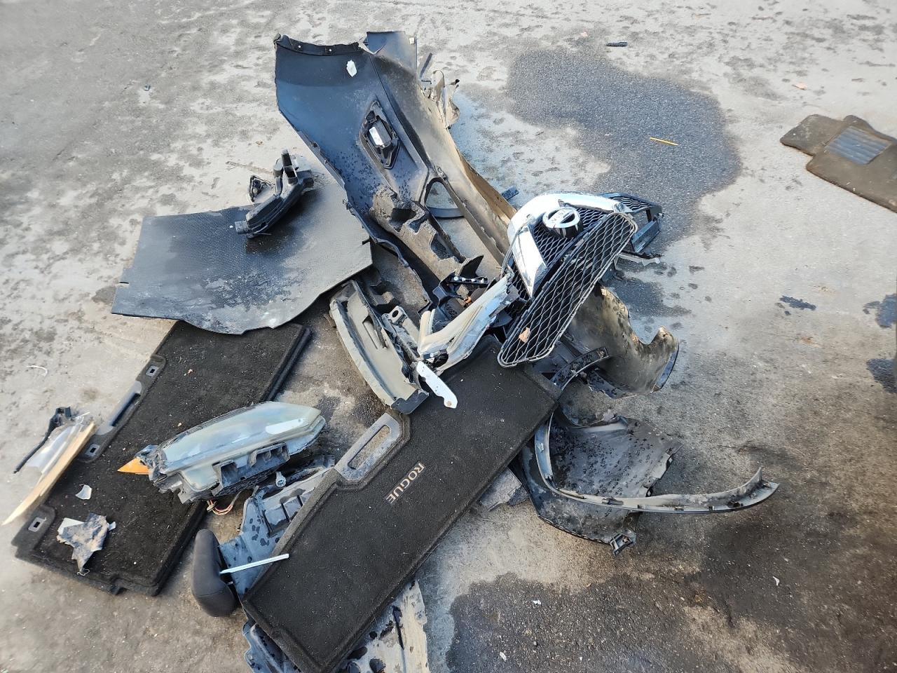 2015 Nissan Rogue S VIN: KNMAT2MV1FP521113 Lot: 89825155