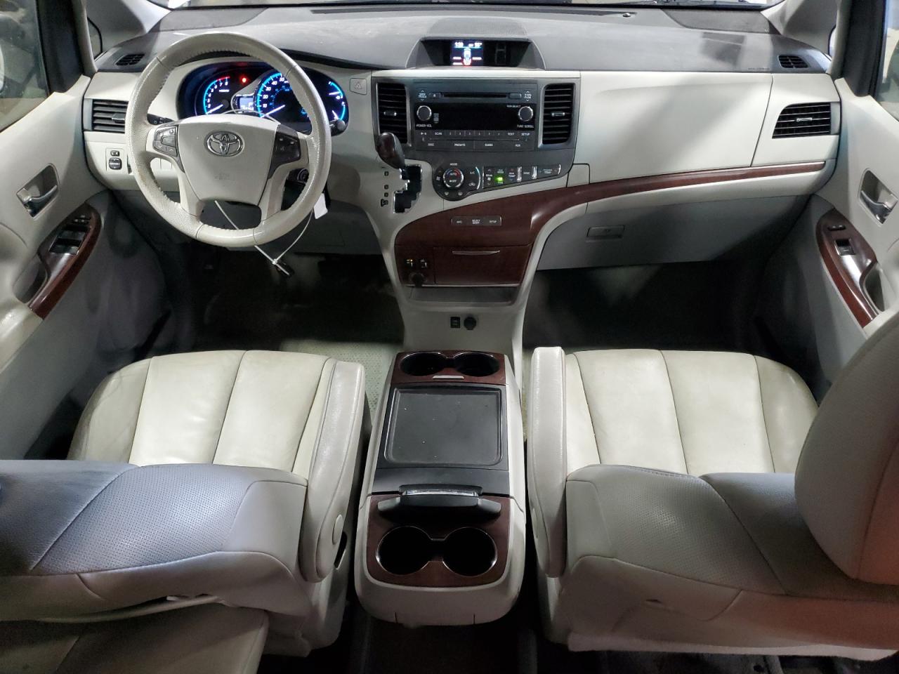 2014 Toyota Sienna Xle VIN: 5TDDK3DC6ES092706 Lot: 86474545