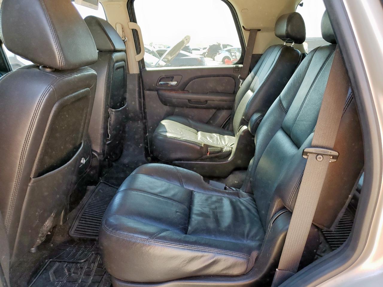 2008 Chevrolet Tahoe C1500 VIN: 1GNFC13068R260422 Lot: 86303055