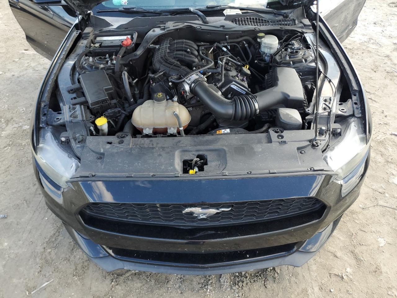 2016 Ford Mustang VIN: 1FA6P8AM9G5327635 Lot: 89823535