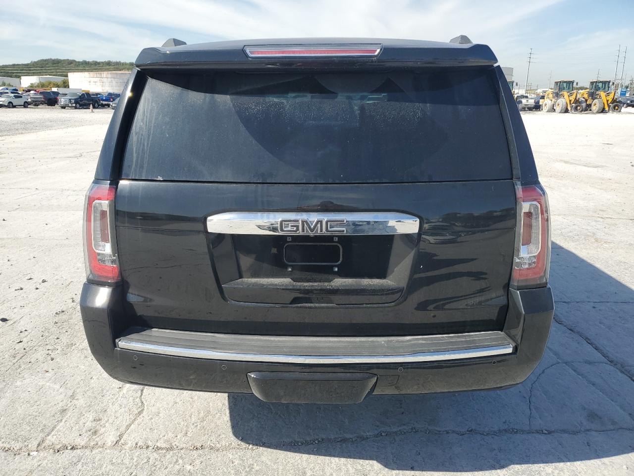 2016 GMC Yukon Xl Denali VIN: 1GKS2HKJ6GR460359 Lot: 89739155