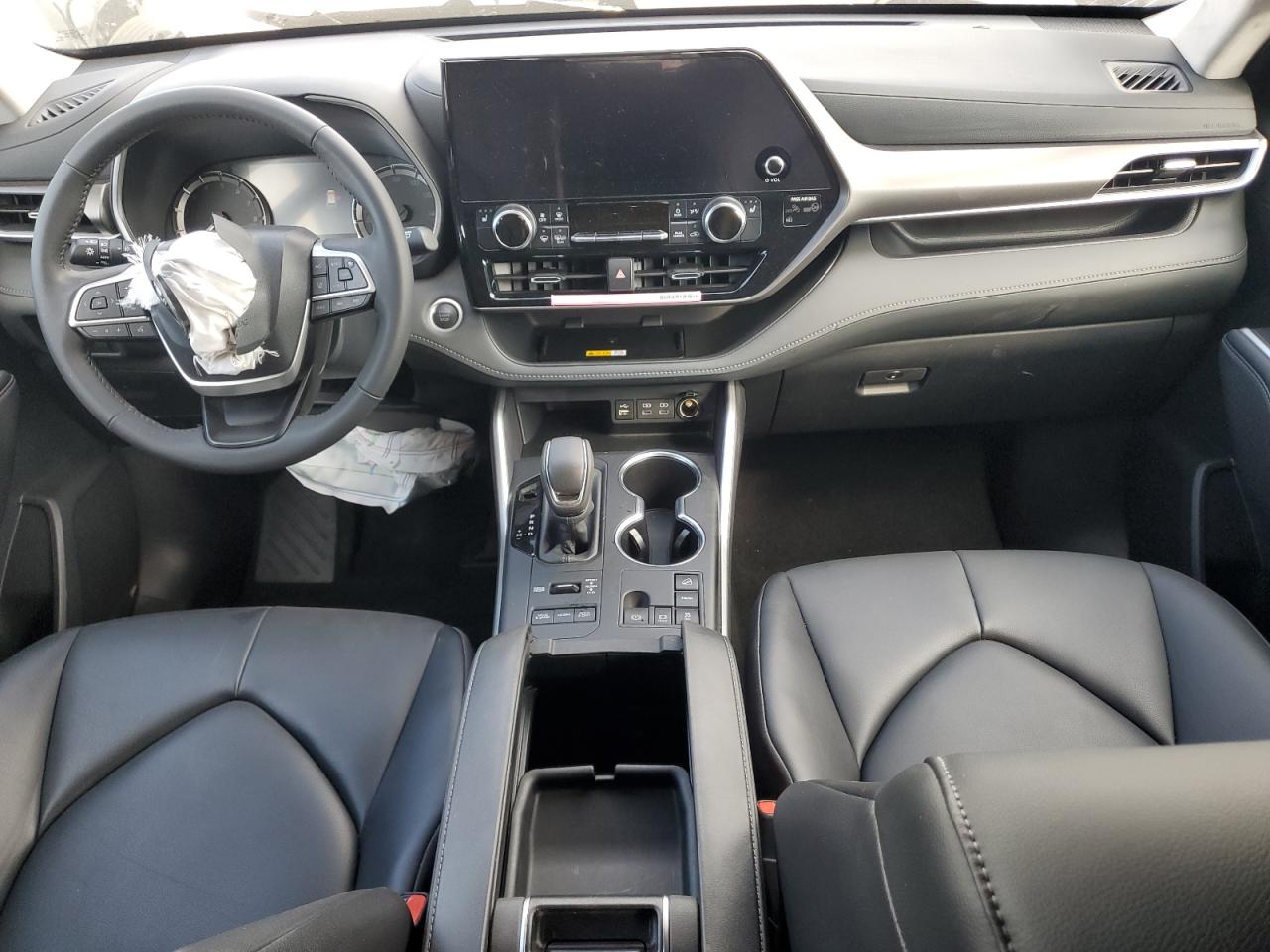 2024 Toyota Highlander Le VIN: 5TDKDRBH2RS551111 Lot: 85347825