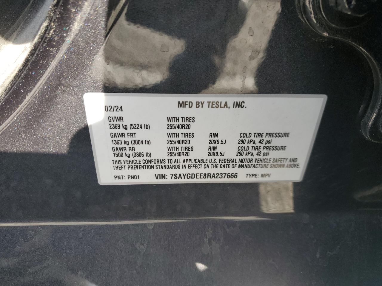 2024 Tesla Model Y VIN: 7SAYGDEE8RA237666 Lot: 85917075