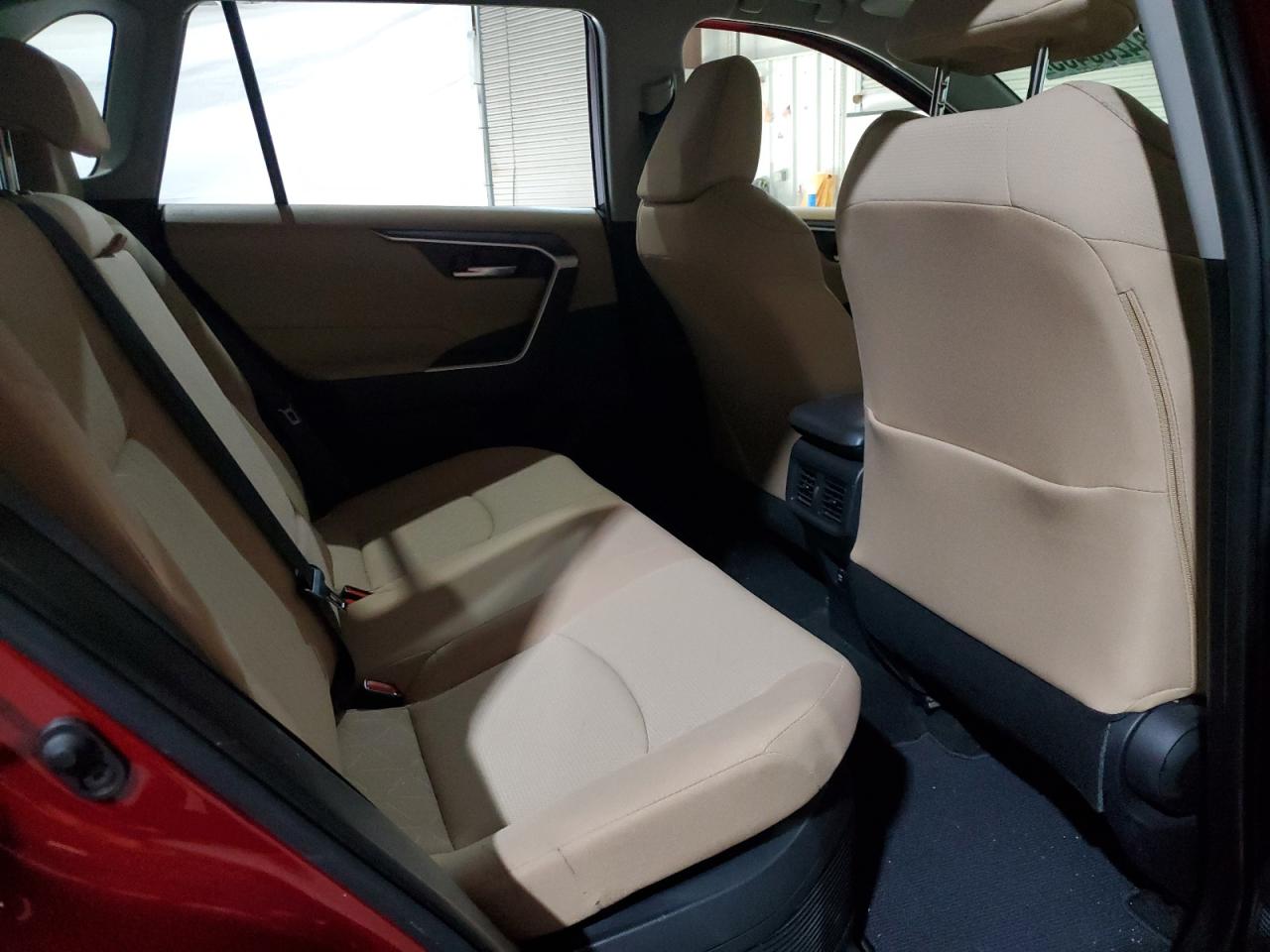 2019 Toyota Rav4 Xle VIN: JTMRWRFV6KJ015970 Lot: 84283465