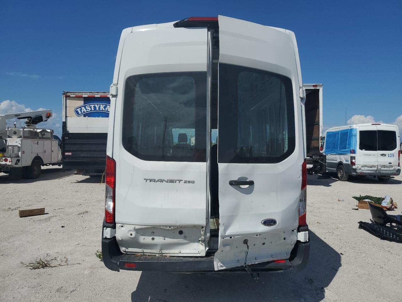 2021 Ford Transit T-250 VIN: 1FTBR3X88MKA04142 Lot: 70988535