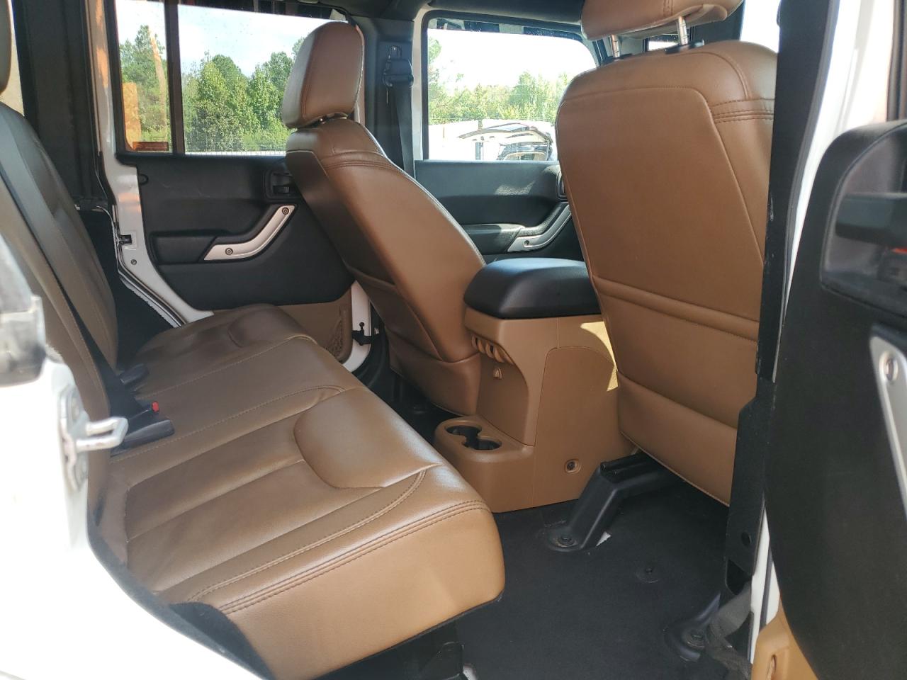 2014 Jeep Wrangler Unlimited Sahara VIN: 1C4BJWEG5EL118050 Lot: 86317045