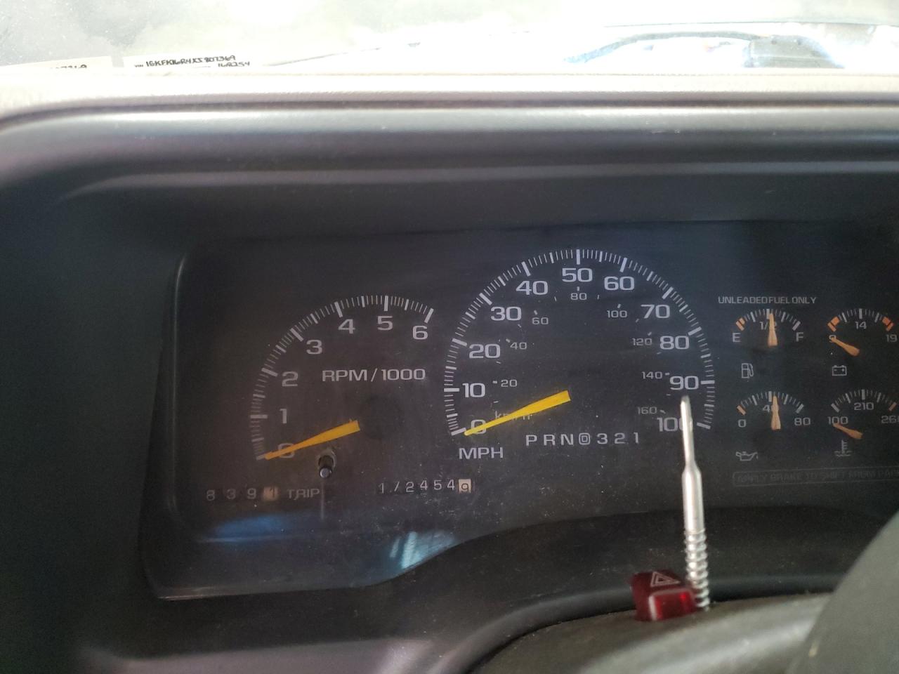 1999 GMC Suburban K1500 VIN: 1GKFK16R4XJ807369 Lot: 85537825