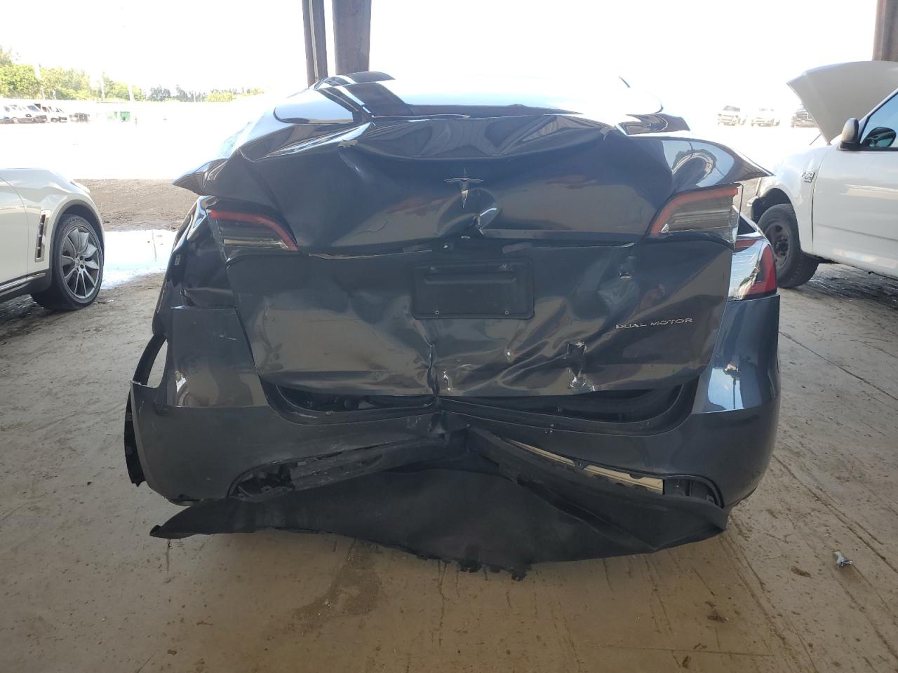 2023 Tesla Model Y VIN: 7SAYGDEE6PF866603 Lot: 90666525