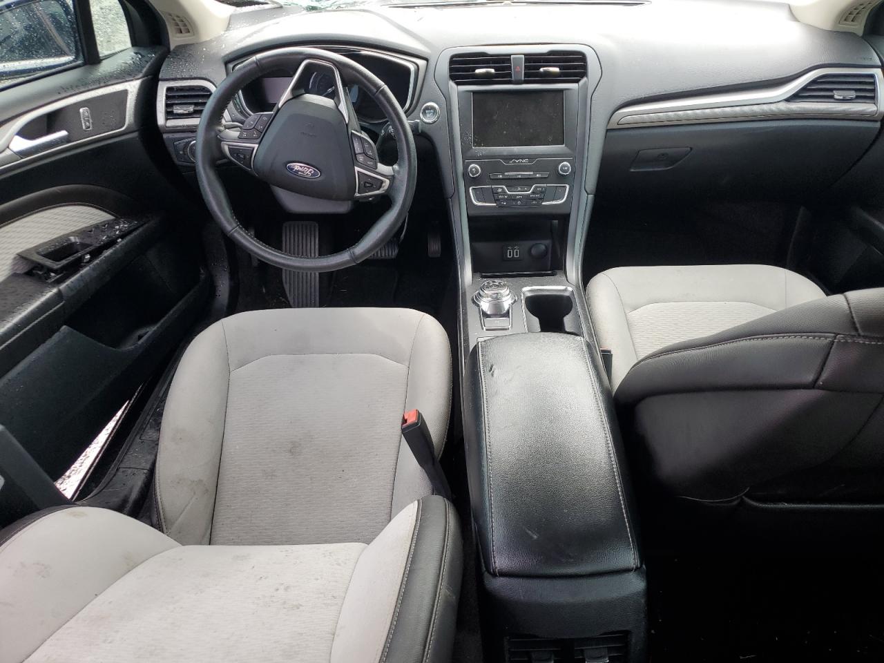 2020 Ford Fusion Se VIN: 3FA6P0HD3LR184132 Lot: 82248695