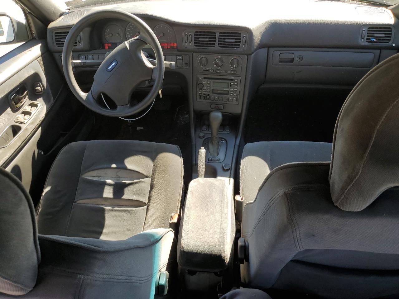 1998 Volvo S70 VIN: YV1LS5574W2522051 Lot: 85093595