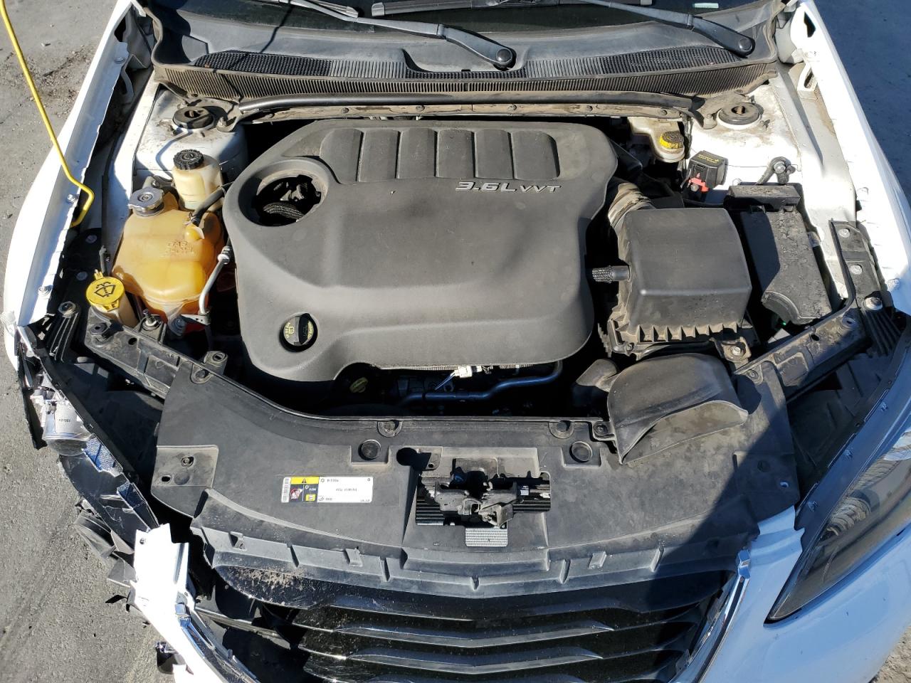 2014 Chrysler 200 S VIN: 1C3BCBGG2EN135073 Lot: 82569885