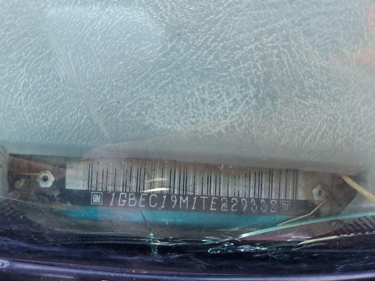 1996 Chevrolet Gmt-400 C1500 VIN: 1GBEC19M1TE229338 Lot: 85013725