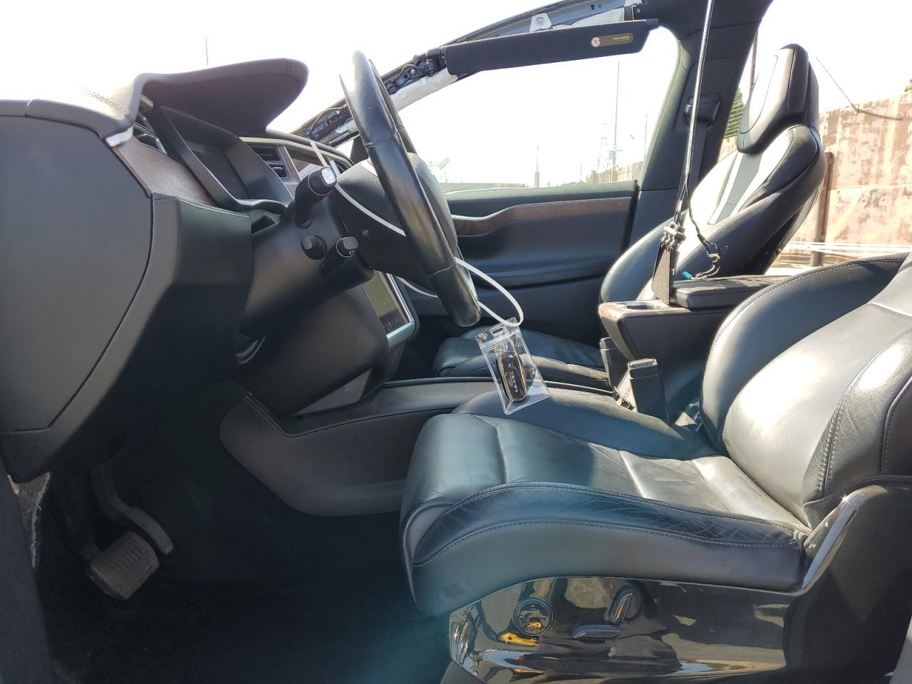 2016 Tesla Model X VIN: 5YJXCAE21GF002681 Lot: 66333525