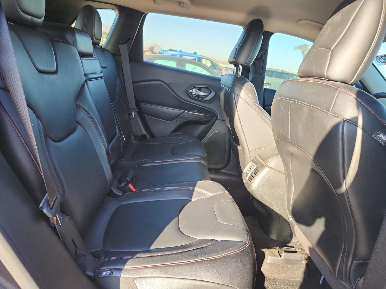 2014 Jeep Cherokee Trailhawk VIN: 1C4PJMBS3EW153011 Lot: 90437295