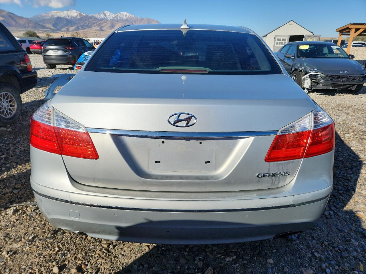 2009 Hyundai Genesis 3.8L VIN: KMHGC46E89U033684 Lot: 85355955
