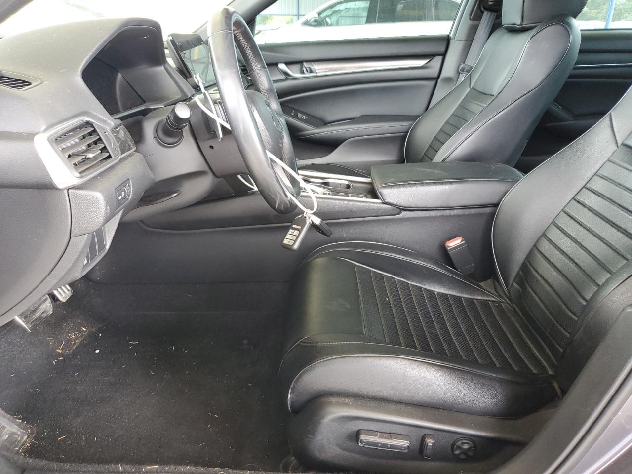 2018 Honda Accord Sport VIN: 1HGCV2F35JA031382 Lot: 82226265