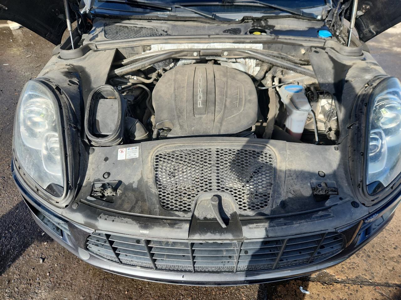 2017 Porsche Macan VIN: WP1AA2A52HLB04134 Lot: 84925975