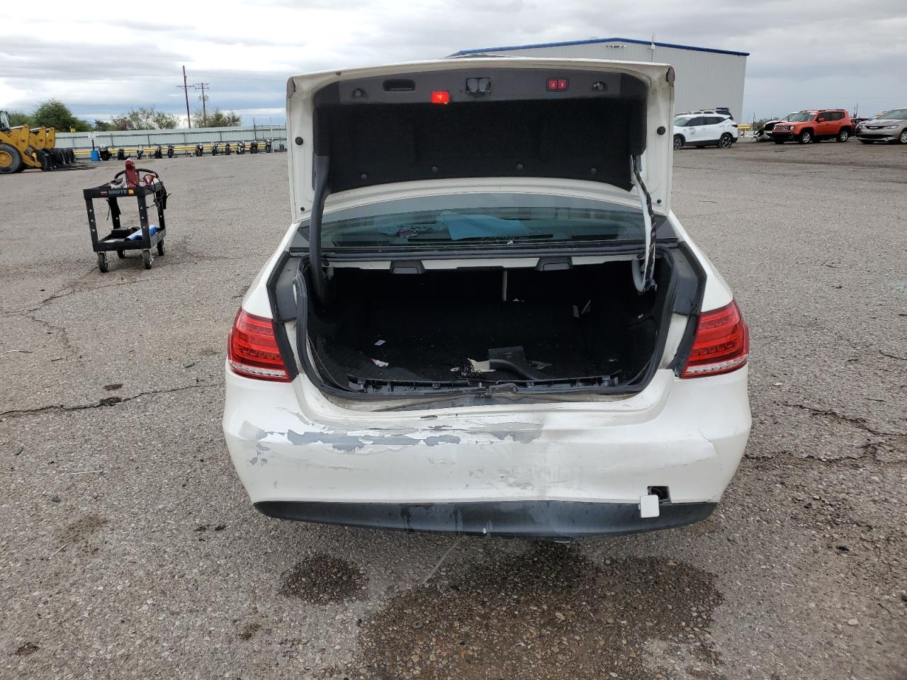 2014 Mercedes-Benz E 350 4Matic VIN: WDDHF8JBXEA912710 Lot: 86143525