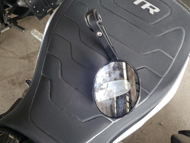 2023 INDIAN MOTORCYCLE CO. FTR R CARBON  