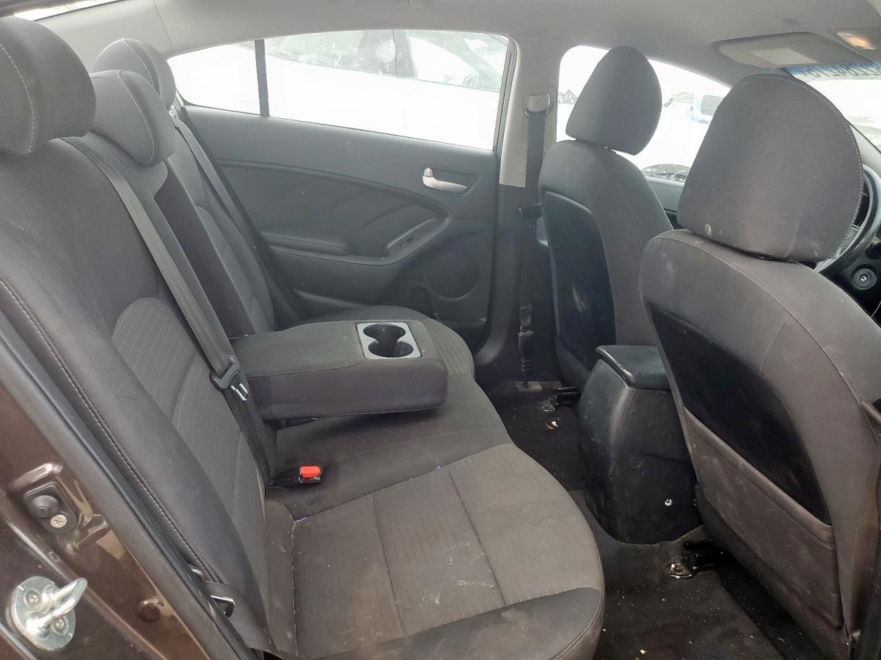 2018 Kia Forte Lx VIN: 3KPFL4A79JE183962 Lot: 82284275