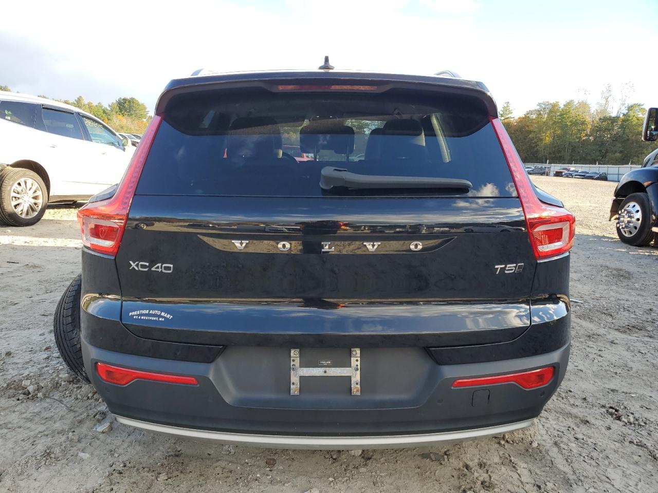 2020 Volvo Xc40 T5 Momentum VIN: YV4162UK2L2287602 Lot: 82746485