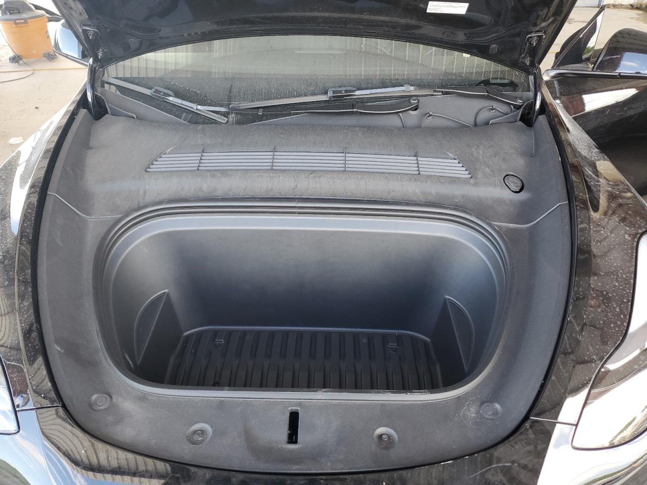 2024 Tesla Model Y VIN: 7SAYGAEE2RF212375 Lot: 86433265