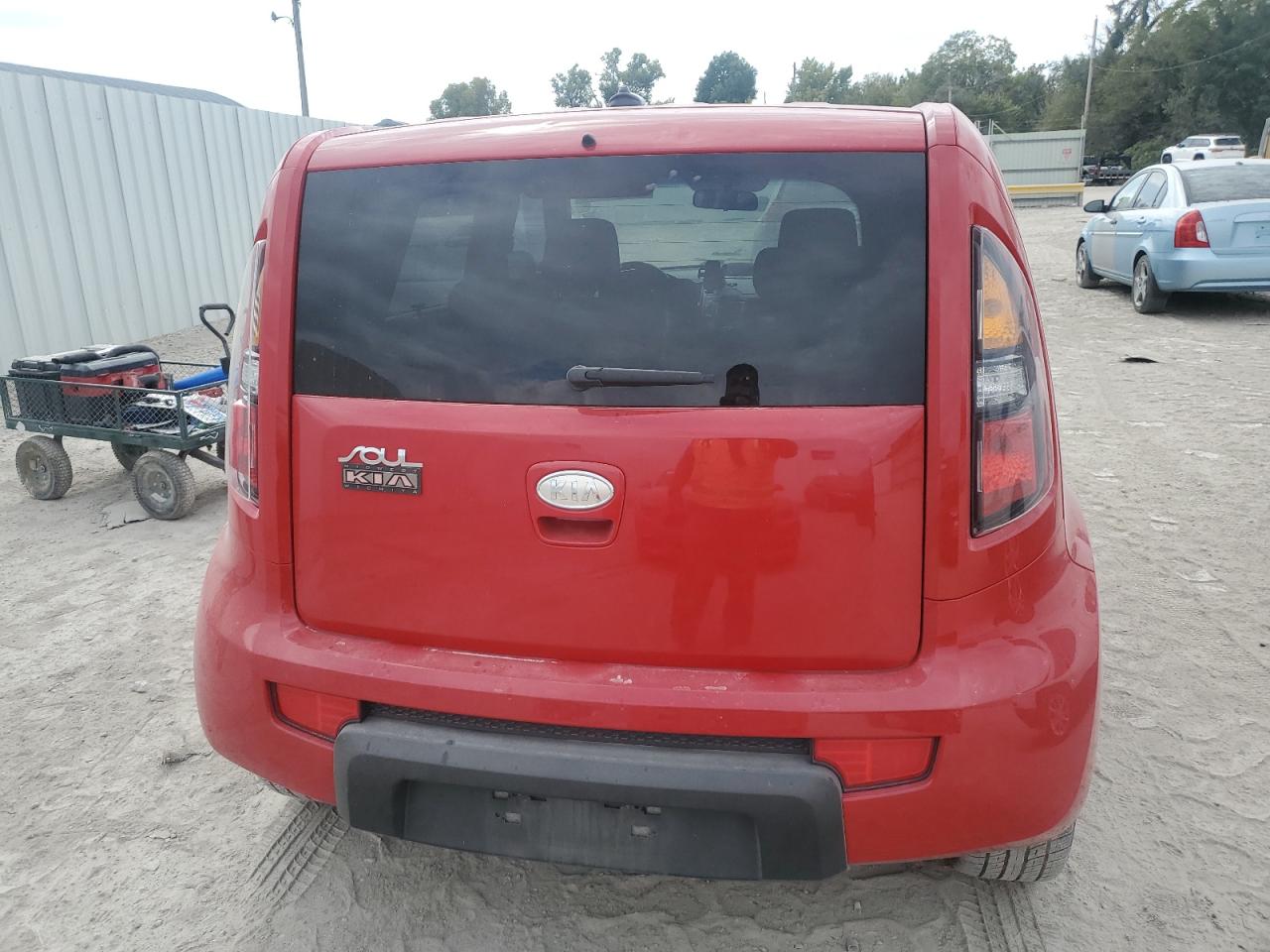 2010 Kia Soul + VIN: KNDJT2A21A7121927 Lot: 85181085