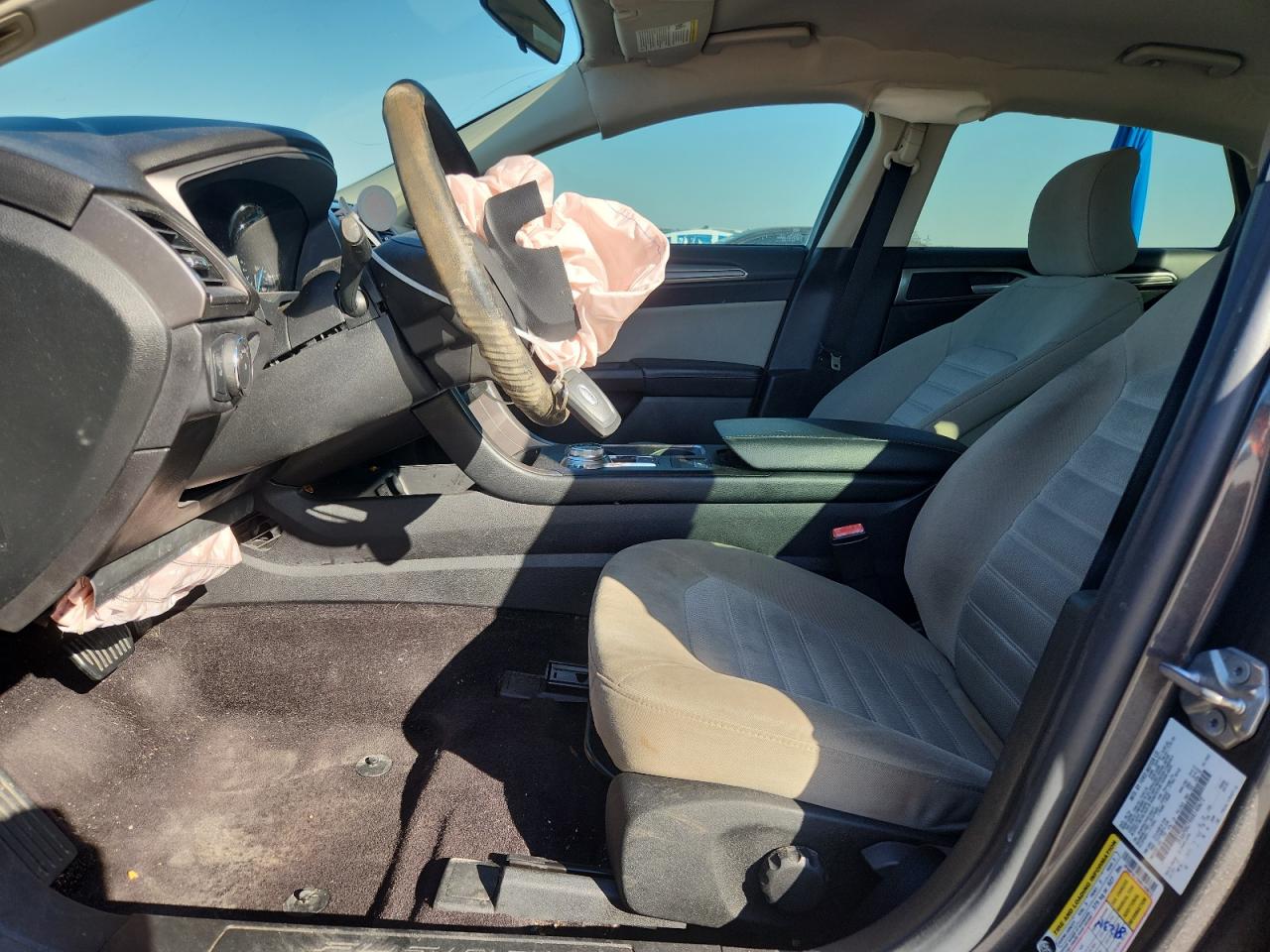 2017 Ford Fusion S VIN: 3FA6P0G79HR140672 Lot: 87299325