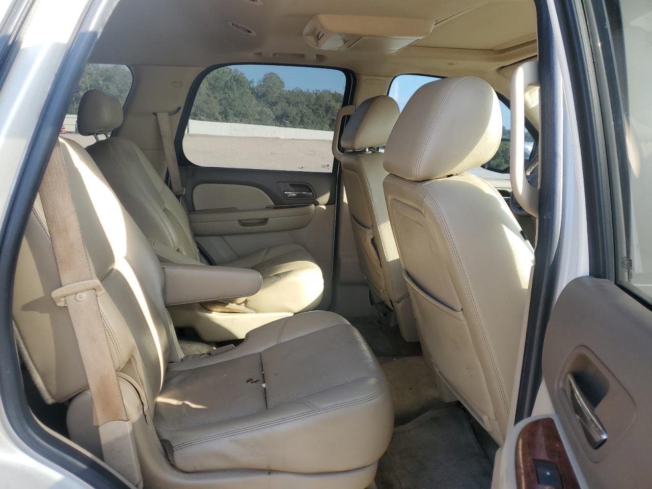 2010 Chevrolet Tahoe C1500 Ltz VIN: 1GNUCCE0XAR290190 Lot: 85536975