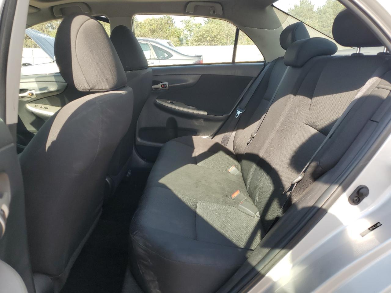 2010 Toyota Corolla Base VIN: 2T1BU4EE1AC429664 Lot: 84195885