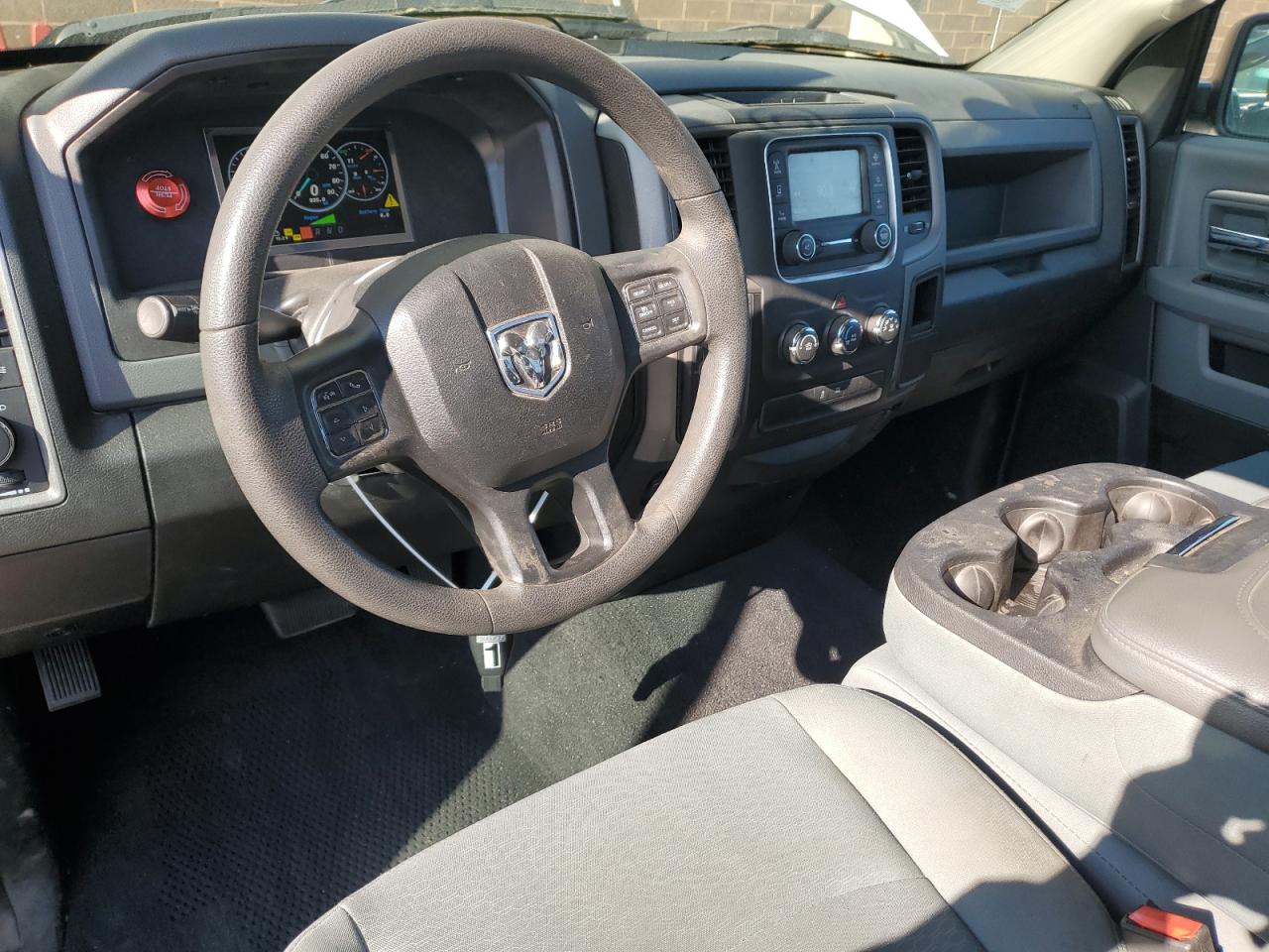 2019 Ram 1500 Classic Tradesman VIN: 3C6JR6DT8KG671410 Lot: 90087535