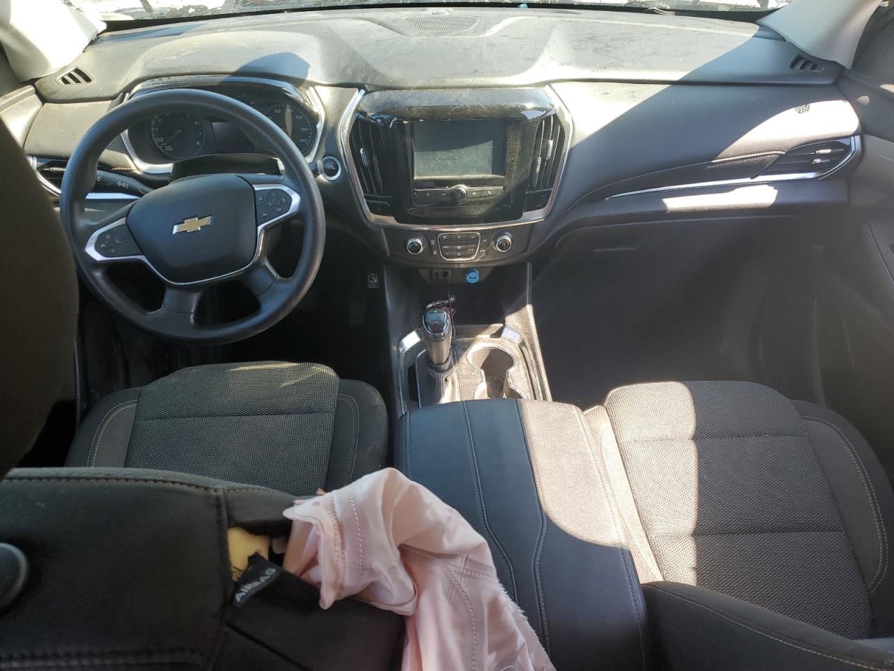 2018 Chevrolet Traverse Ls VIN: 1GNERFKWXJJ250235 Lot: 82390275