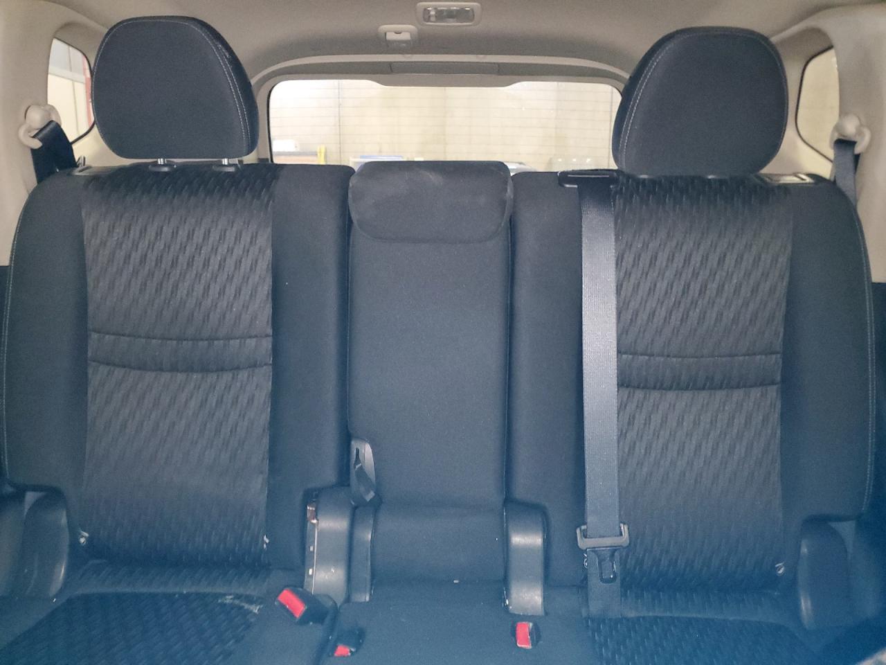 2017 Nissan Rogue S VIN: KNMAT2MV6HP607763 Lot: 81999735