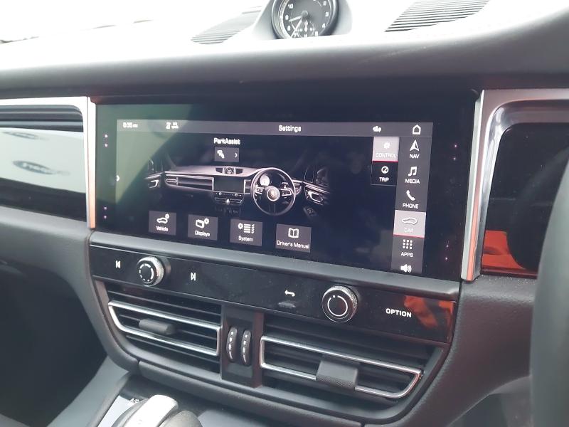 2022 PORSCHE MACAN 5DR PDK