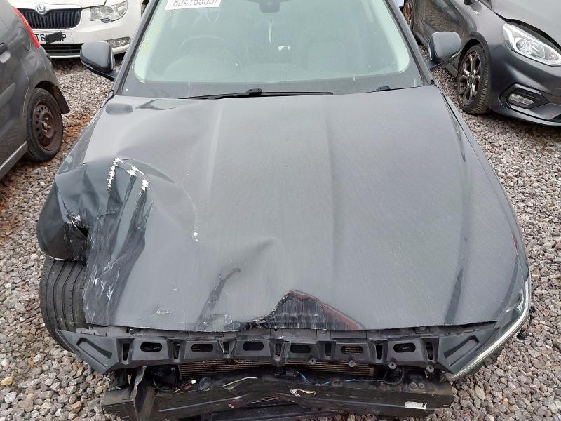2019 JAGUAR XE PRESTIGE AUTO 