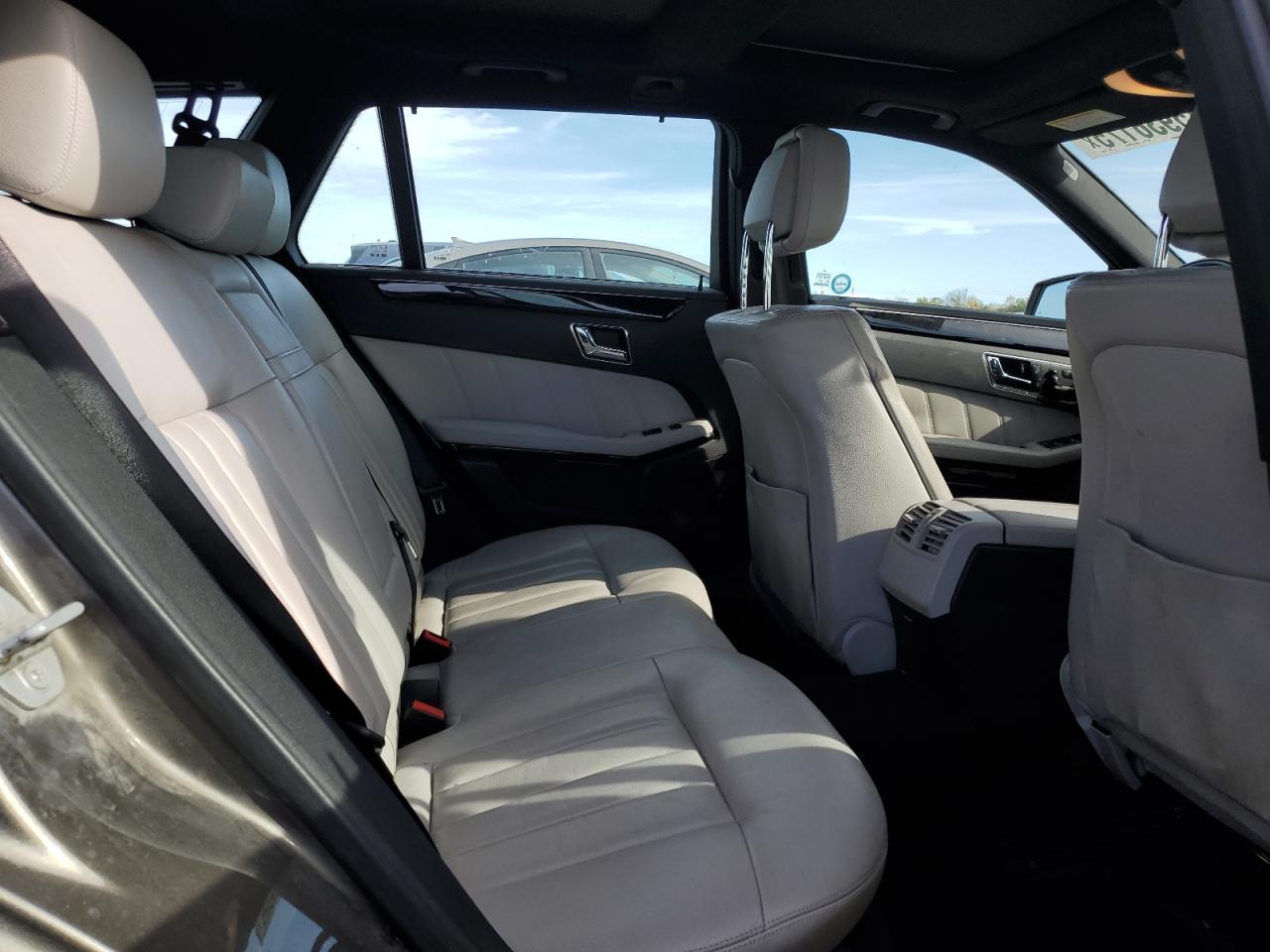 2011 Mercedes-Benz E 350 4Matic Wagon VIN: WDDHH8HB6BA266366 Lot: 85936175