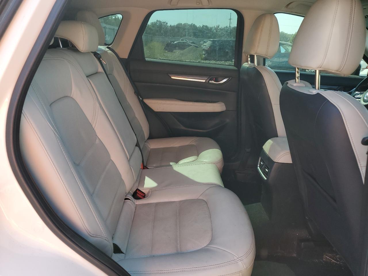 2018 Mazda Cx-5 Grand Touring VIN: JM3KFADMXJ1364102 Lot: 85348715