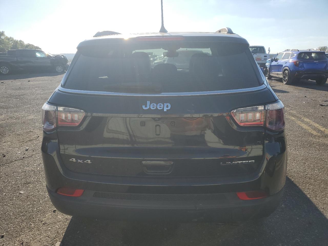 2018 Jeep Compass Limited VIN: 3C4NJDCB7JT230131 Lot: 85320315