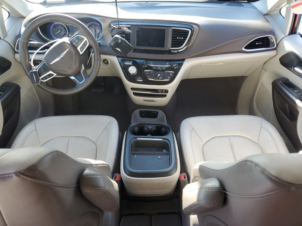 2020 Chrysler Voyager Lxi VIN: 2C4RC1DG9LR163588 Lot: 87480775