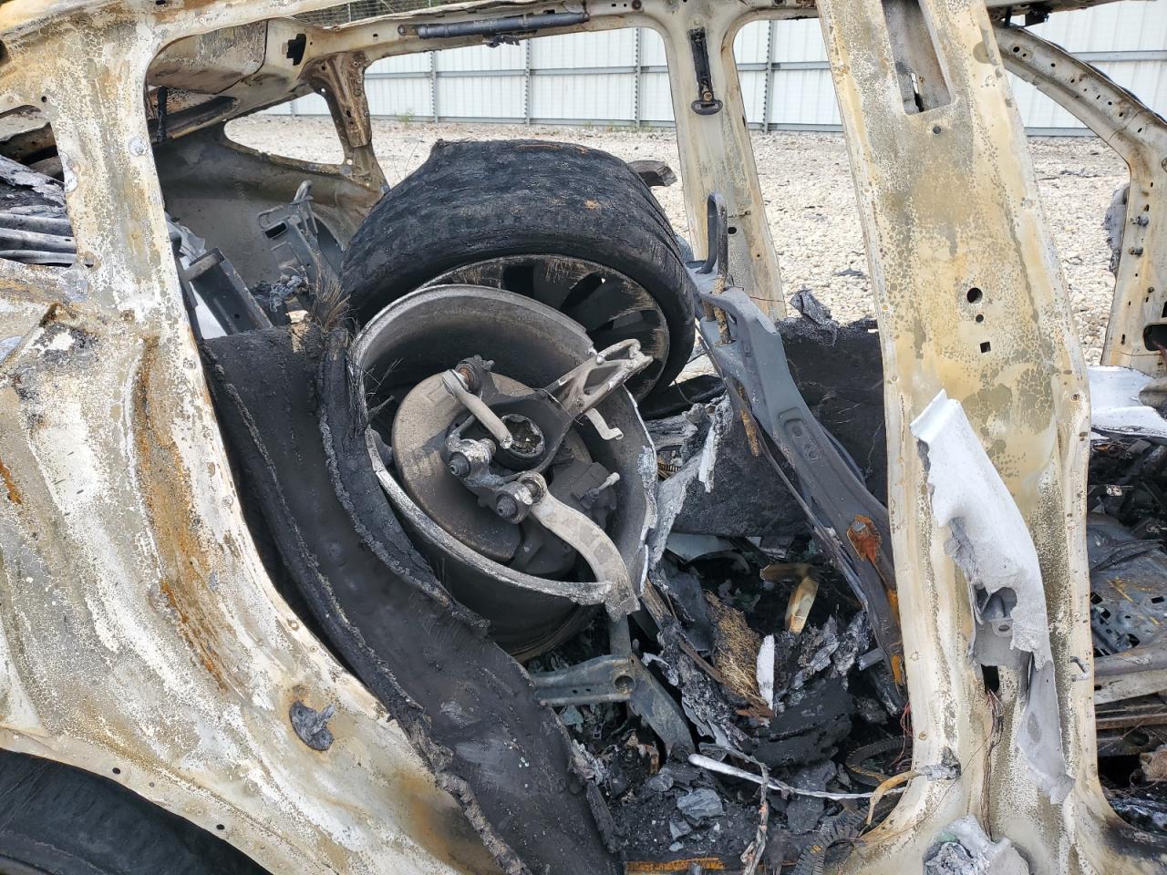 2020 Tesla Model Y VIN: 5YJYGDEF5LF003436 Lot: 90668745