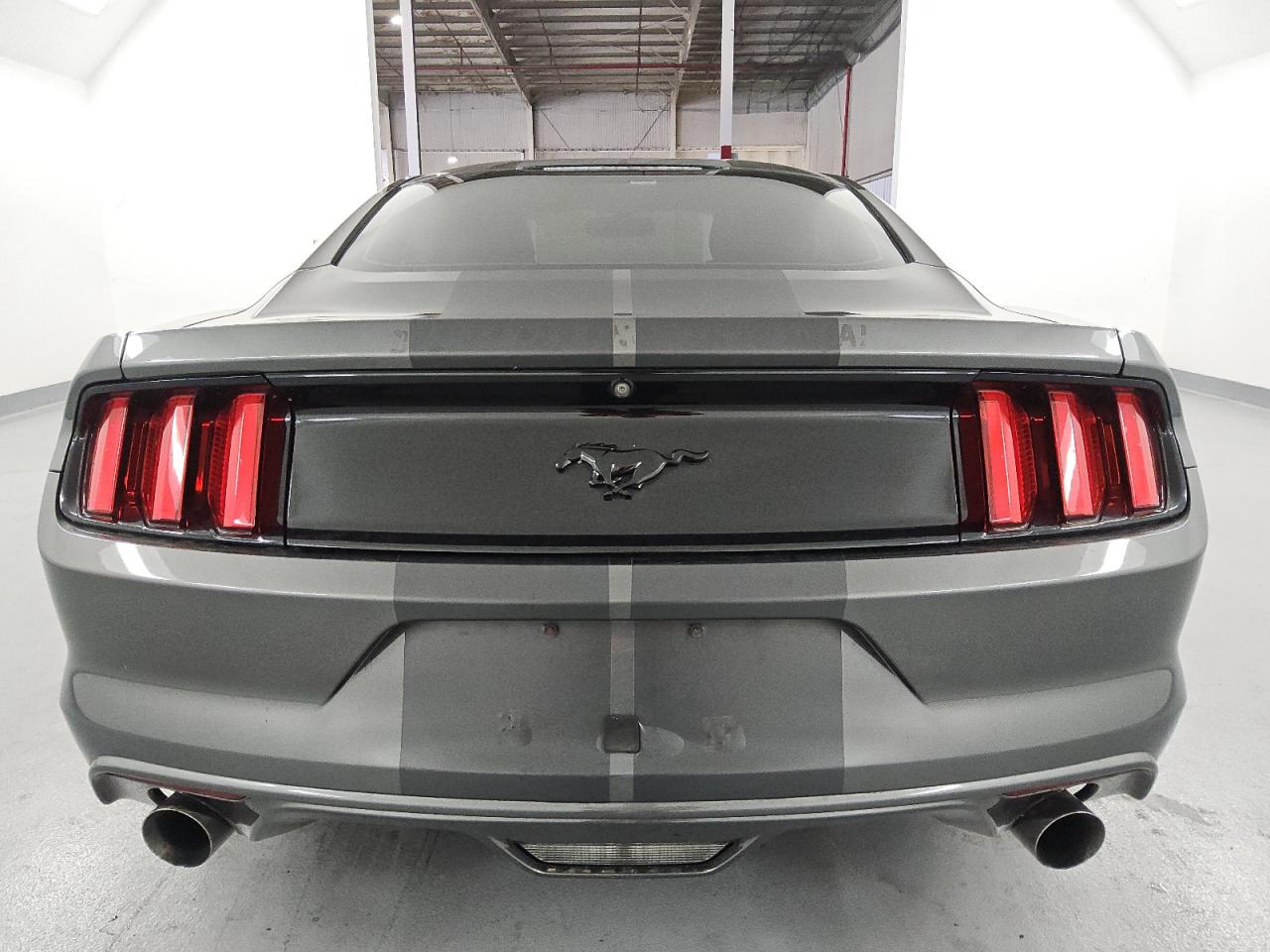 2017 Ford Mustang VIN: 1FA6P8THXH5204010 Lot: 83762435