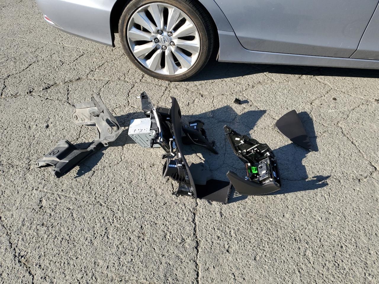 2016 Acura Rlx Sport Hybrid Advance VIN: JH4KC2F93GC000339 Lot: 85746185