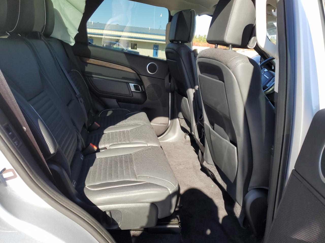 2017 Land Rover Discovery Hse Luxury VIN: SALRHBBK9HA025763 Lot: 89704345