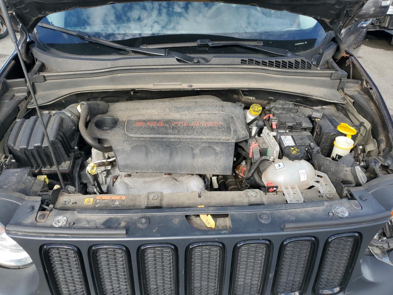 2017 Jeep Renegade Latitude VIN: ZACCJBBB3HPF88101 Lot: 86700245